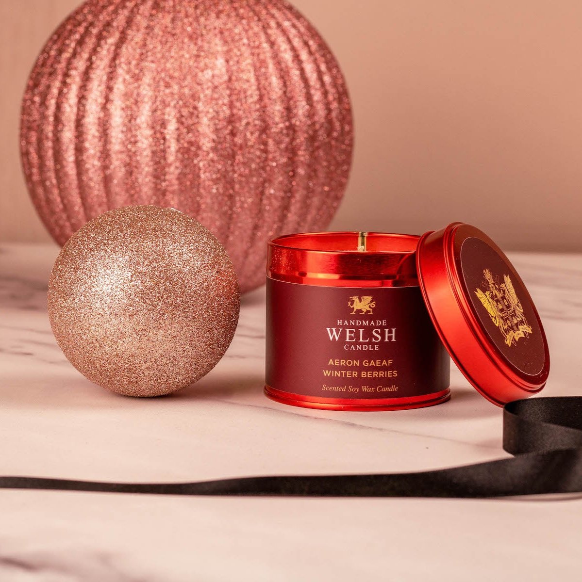 Winter Berries Tin Candle